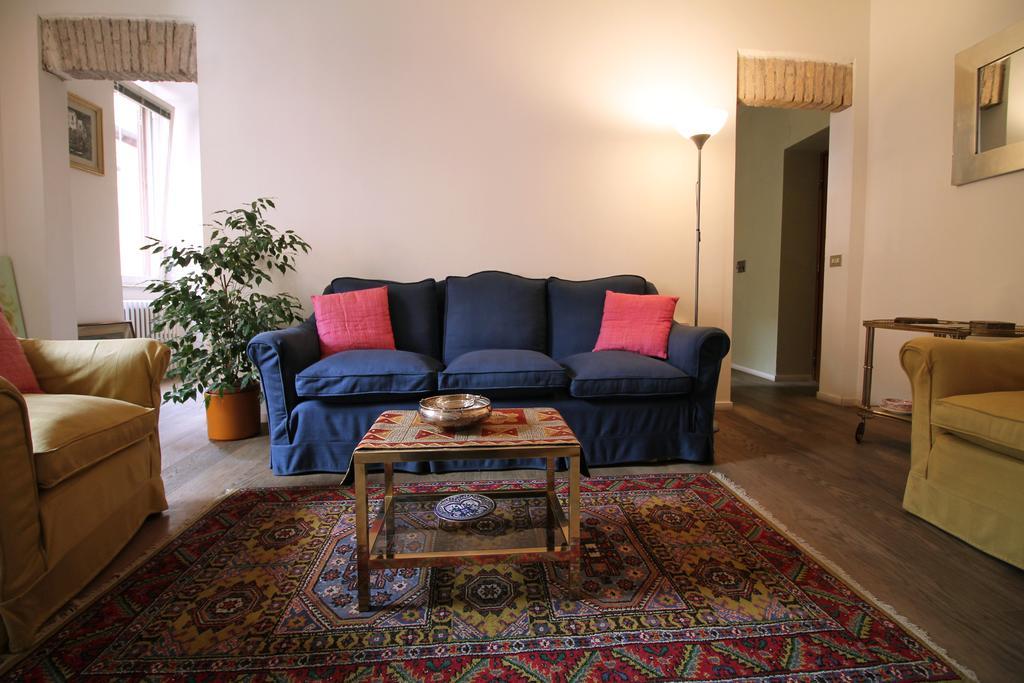 Trevi Fountain 2Br Apartment Roma Dış mekan fotoğraf